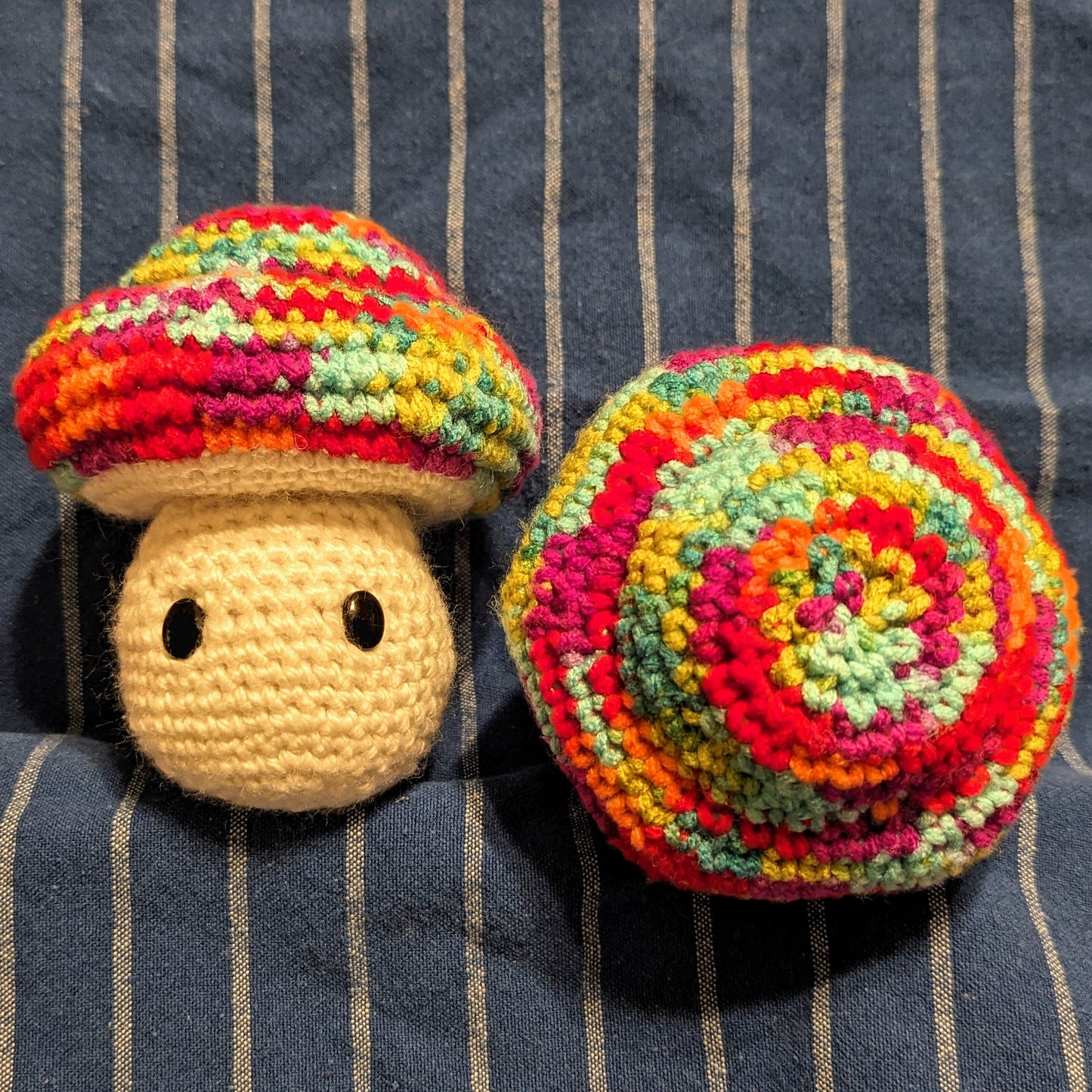 Trippy Shroom Amigurumi